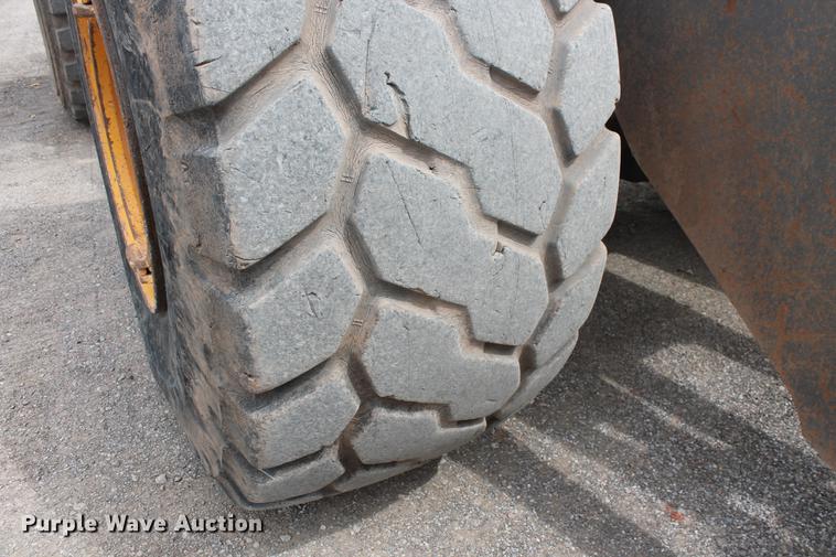 image for item DD4951 2006 Volvo L220E wheel loader