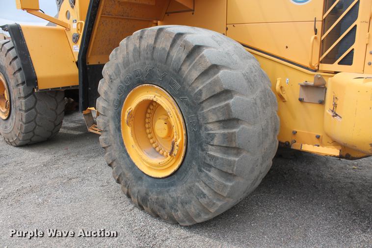 image for item DD4951 2006 Volvo L220E wheel loader
