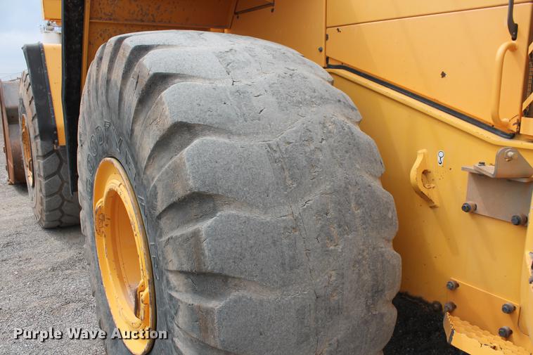 image for item DD4951 2006 Volvo L220E wheel loader