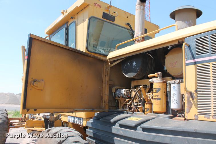 image for item DD4953 2006 Caterpillar 140H VHP Plus motor grader