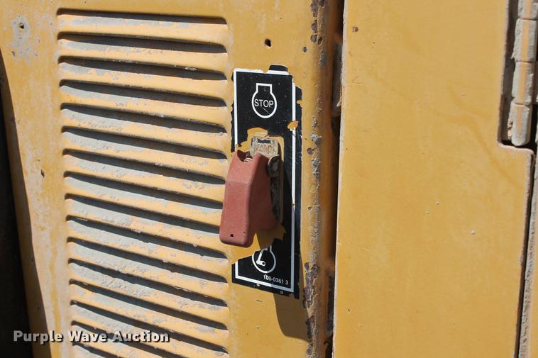 image for item DD4953 2006 Caterpillar 140H VHP Plus motor grader