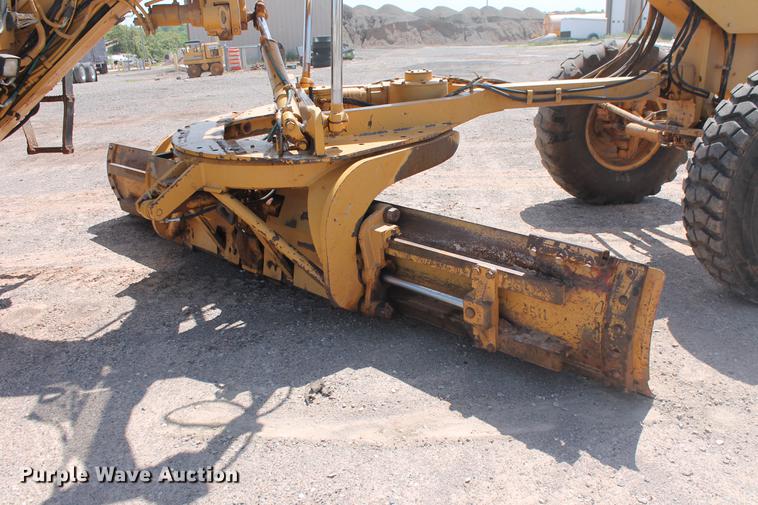 image for item DD4953 2006 Caterpillar 140H VHP Plus motor grader