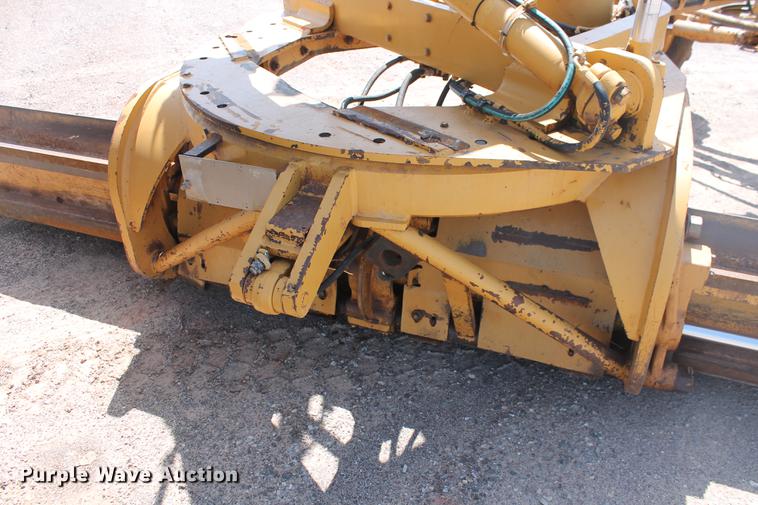 image for item DD4953 2006 Caterpillar 140H VHP Plus motor grader