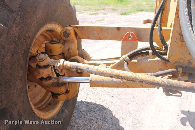 image for item DD4953 2006 Caterpillar 140H VHP Plus motor grader