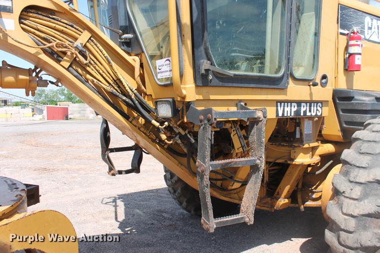 image for item DD4953 2006 Caterpillar 140H VHP Plus motor grader