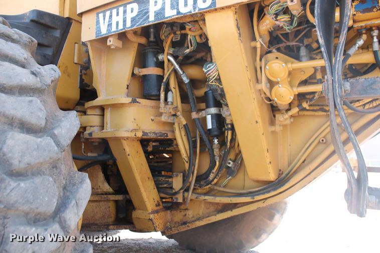 image for item DD4953 2006 Caterpillar 140H VHP Plus motor grader