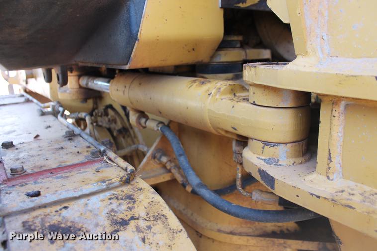 image for item DD4953 2006 Caterpillar 140H VHP Plus motor grader