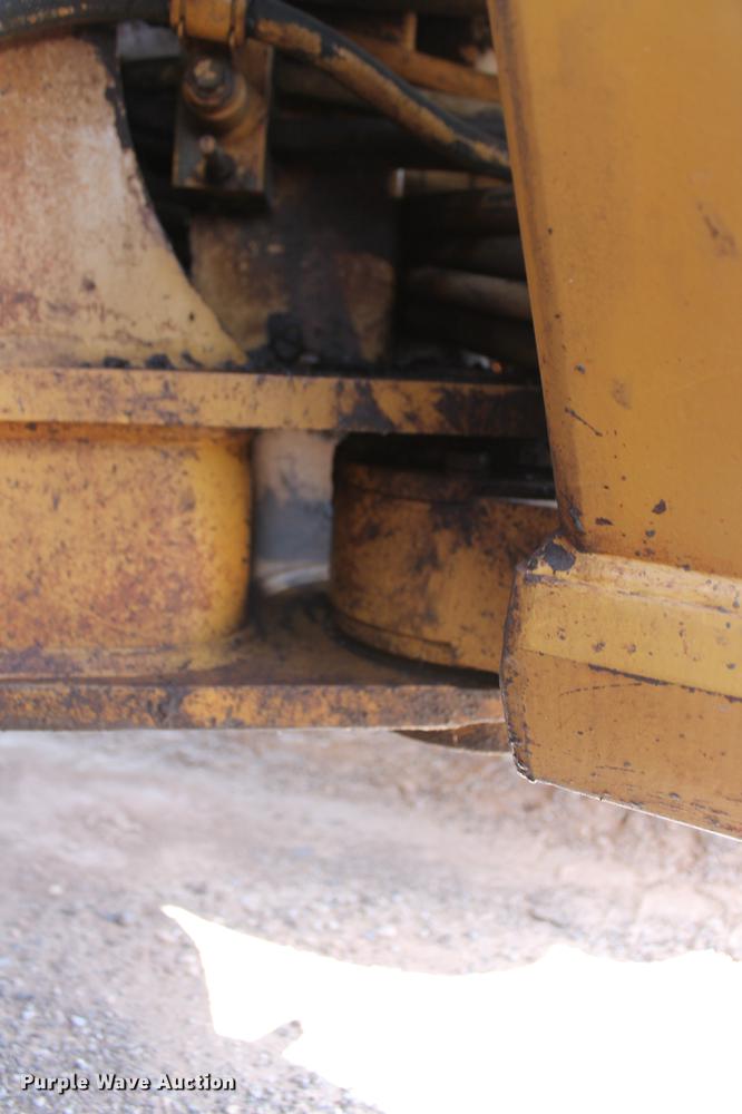 image for item DD4953 2006 Caterpillar 140H VHP Plus motor grader