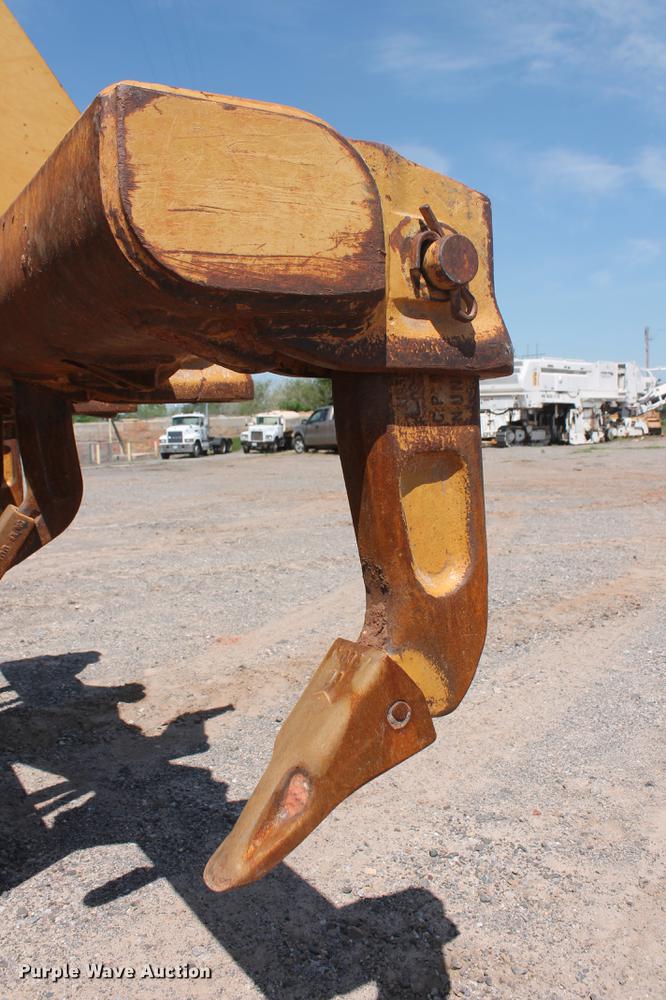 image for item DD4953 2006 Caterpillar 140H VHP Plus motor grader