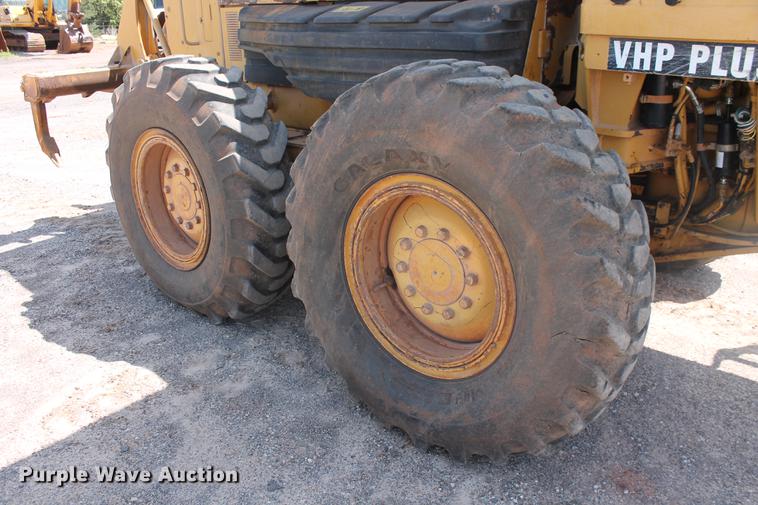 image for item DD4953 2006 Caterpillar 140H VHP Plus motor grader