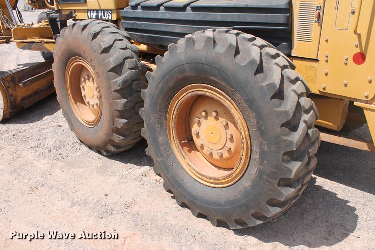 image for item DD4953 2006 Caterpillar 140H VHP Plus motor grader