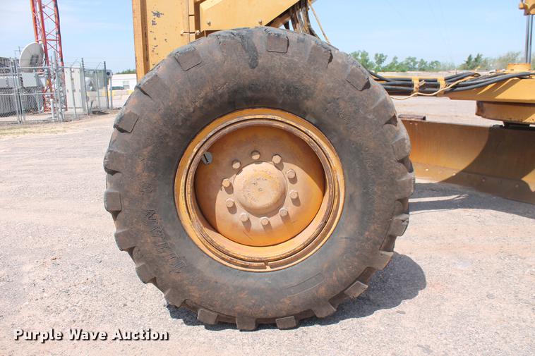 image for item DD4953 2006 Caterpillar 140H VHP Plus motor grader