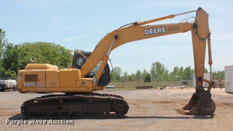 image for item DD4955 2005 John Deere 200C LC excavator