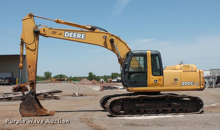 image for item DD4955 2005 John Deere 200C LC excavator