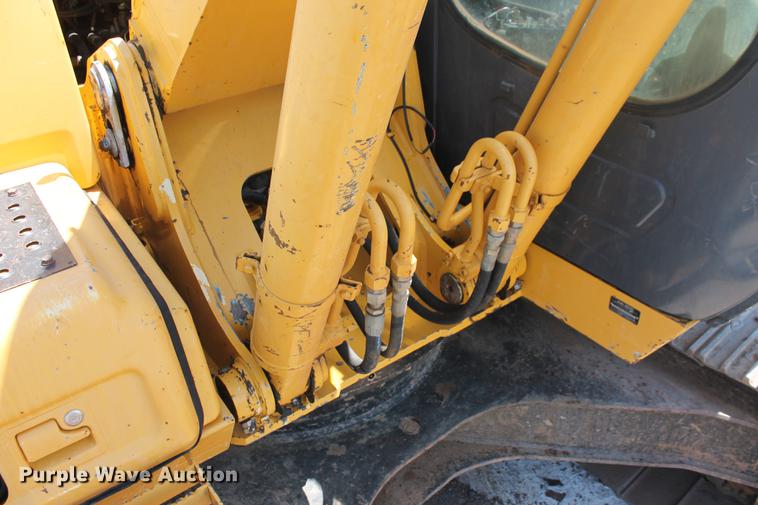 image for item DD4955 2005 John Deere 200C LC excavator