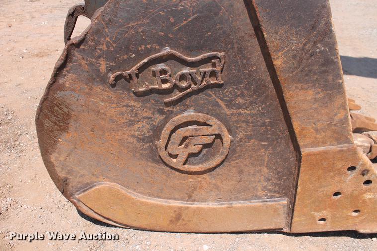 image for item DD4955 2005 John Deere 200C LC excavator