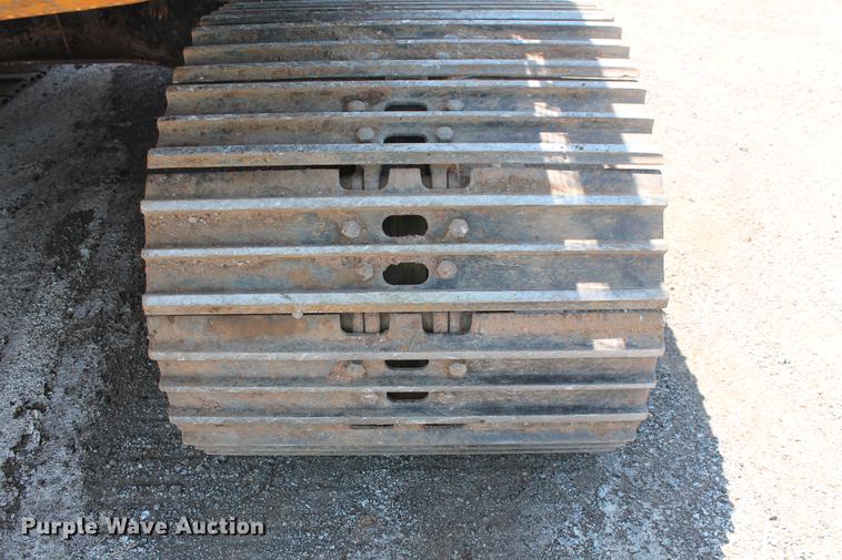 image for item DD4955 2005 John Deere 200C LC excavator