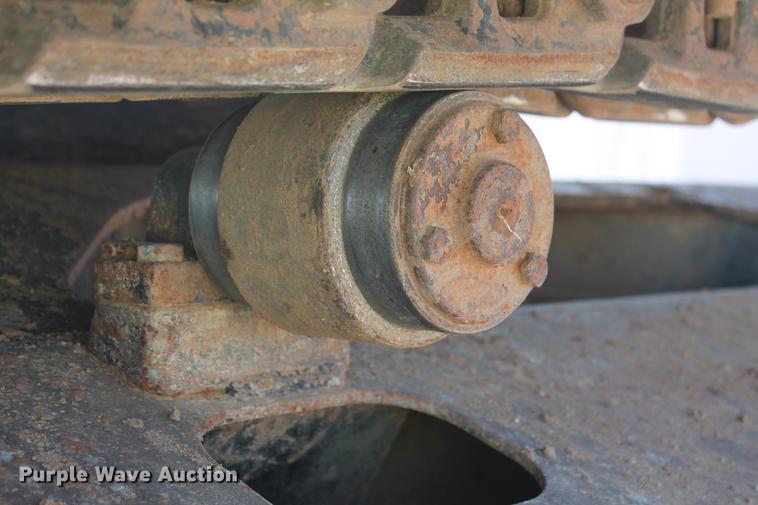 image for item DD4955 2005 John Deere 200C LC excavator