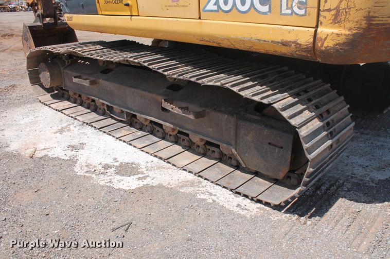 image for item DD4955 2005 John Deere 200C LC excavator
