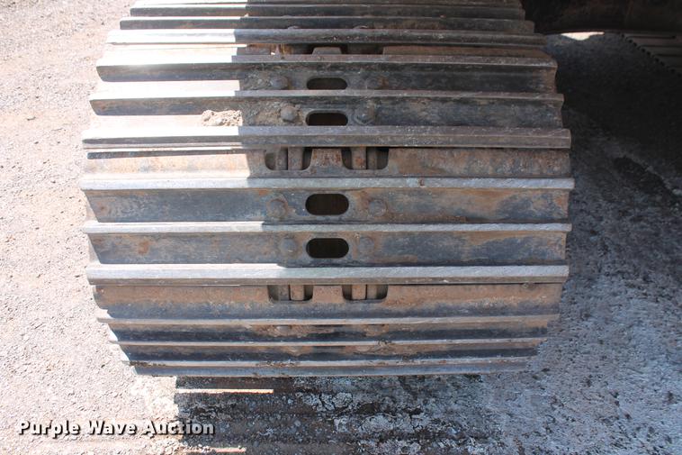 image for item DD4955 2005 John Deere 200C LC excavator