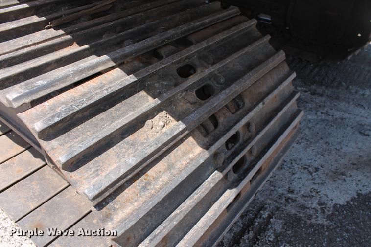 image for item DD4955 2005 John Deere 200C LC excavator