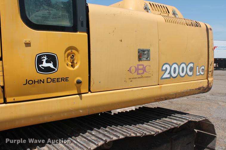 image for item DD4955 2005 John Deere 200C LC excavator