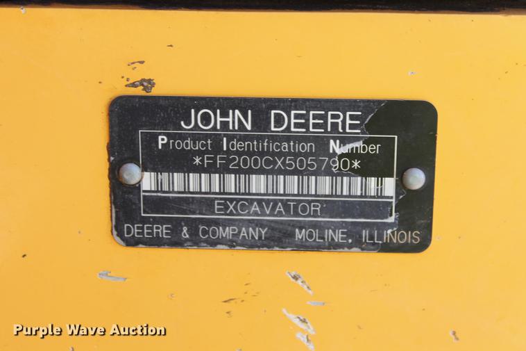 image for item DD4955 2005 John Deere 200C LC excavator