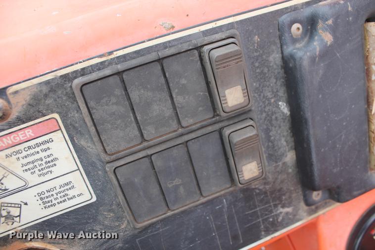 image for item DD4956 2004 Sky Trak 6042 telehandler