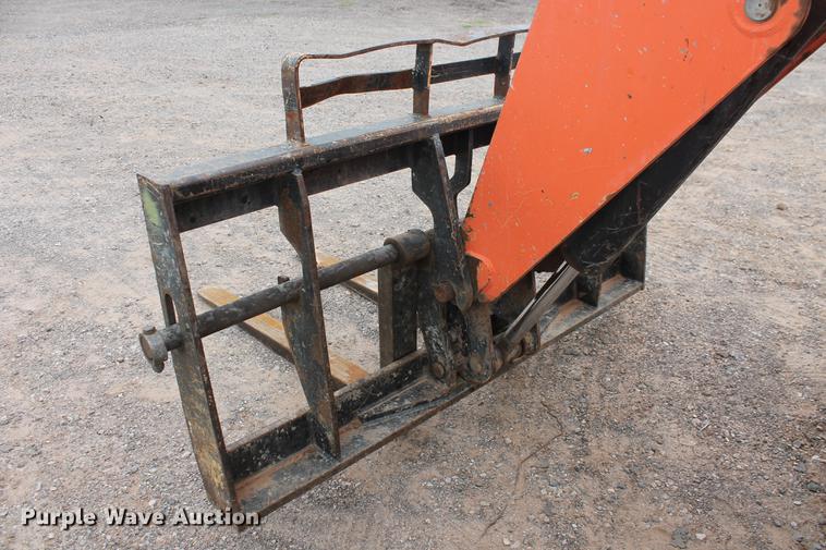 image for item DD4956 2004 Sky Trak 6042 telehandler