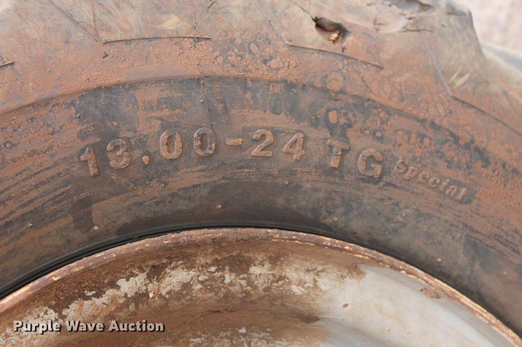 image for item DD4956 2004 Sky Trak 6042 telehandler