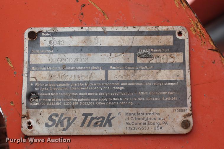 image for item DD4956 2004 Sky Trak 6042 telehandler