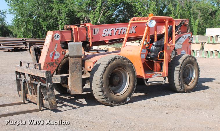image for item DD4960 2008 Sky Trak 10042 telehandler