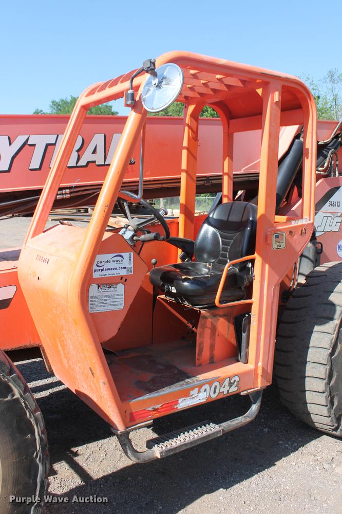 image for item DD4960 2008 Sky Trak 10042 telehandler