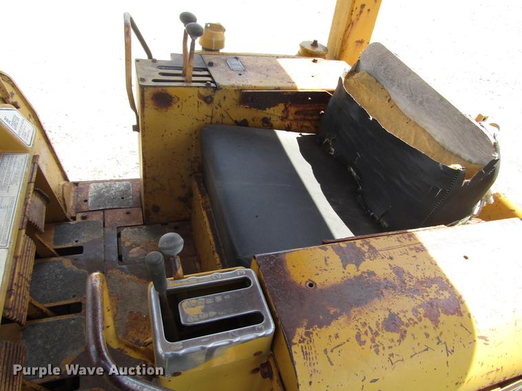 image for item DD7442 Caterpillar 951C track loader