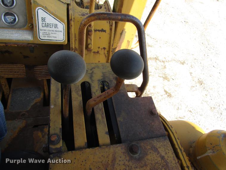 image for item DD7442 Caterpillar 951C track loader