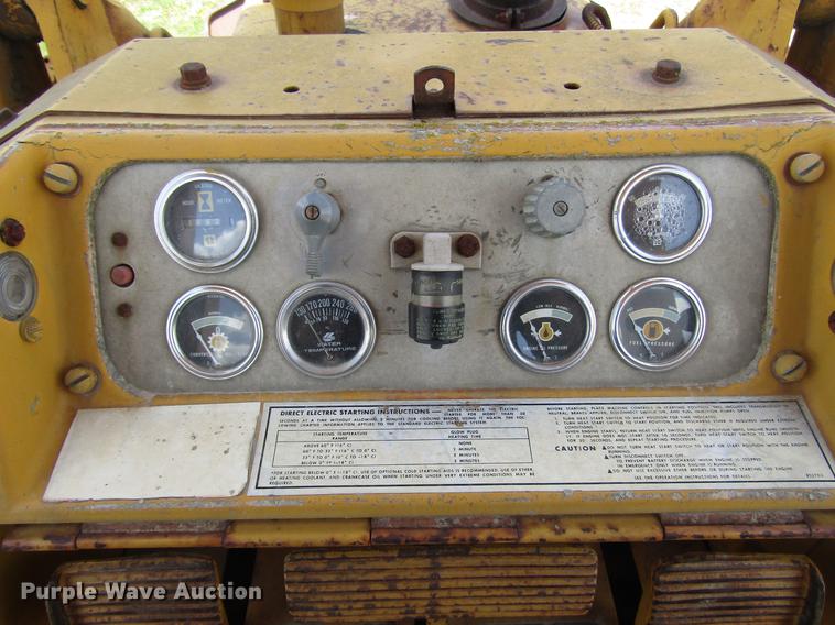 image for item DD7442 Caterpillar 951C track loader