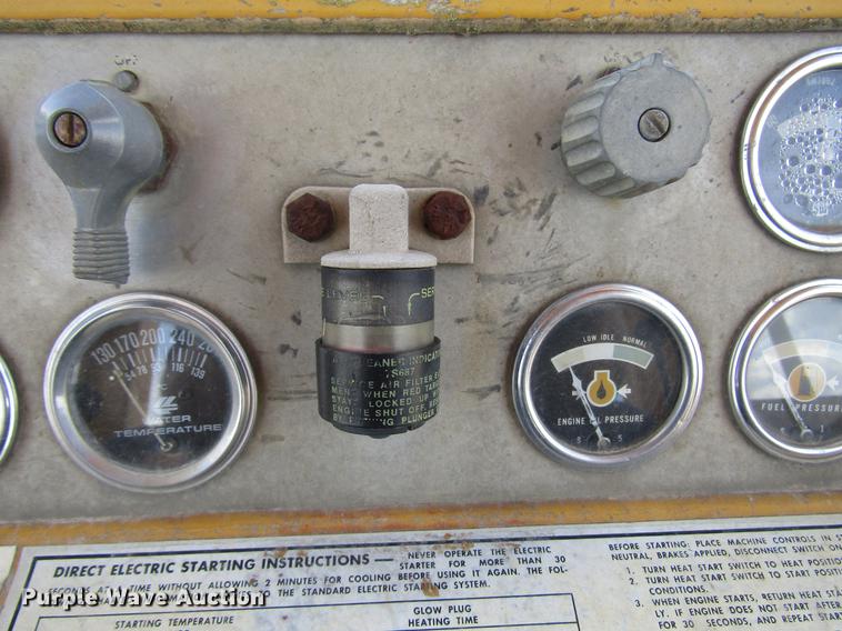 image for item DD7442 Caterpillar 951C track loader