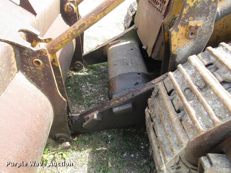 image for item DD7442 Caterpillar 951C track loader