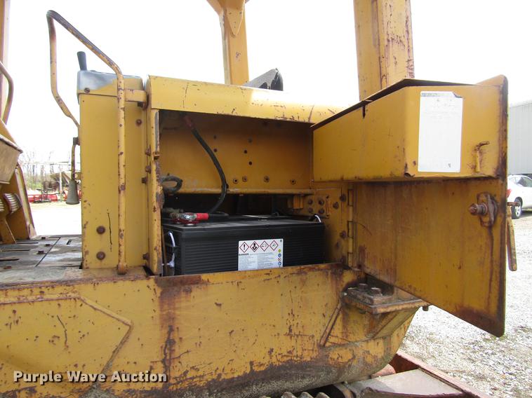 image for item DD7442 Caterpillar 951C track loader
