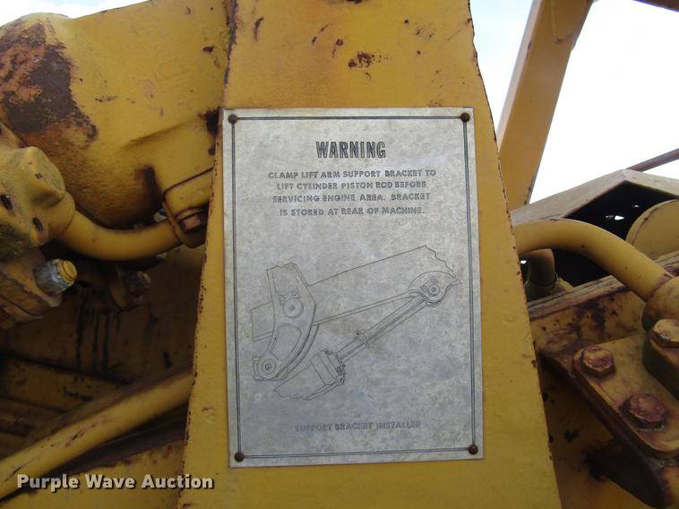 image for item DD7442 Caterpillar 951C track loader