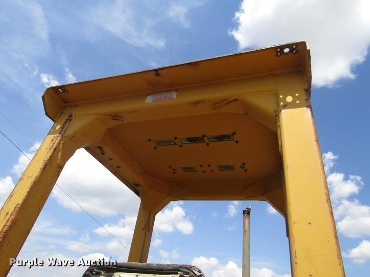 image for item DD7442 Caterpillar 951C track loader