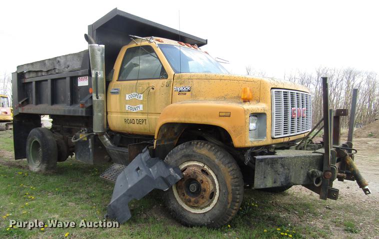 image for item DD7443 1993 GMC TopKick dump truck