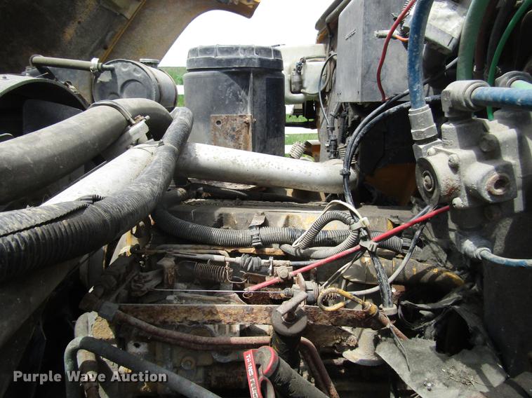 image for item DD7443 1993 GMC TopKick dump truck