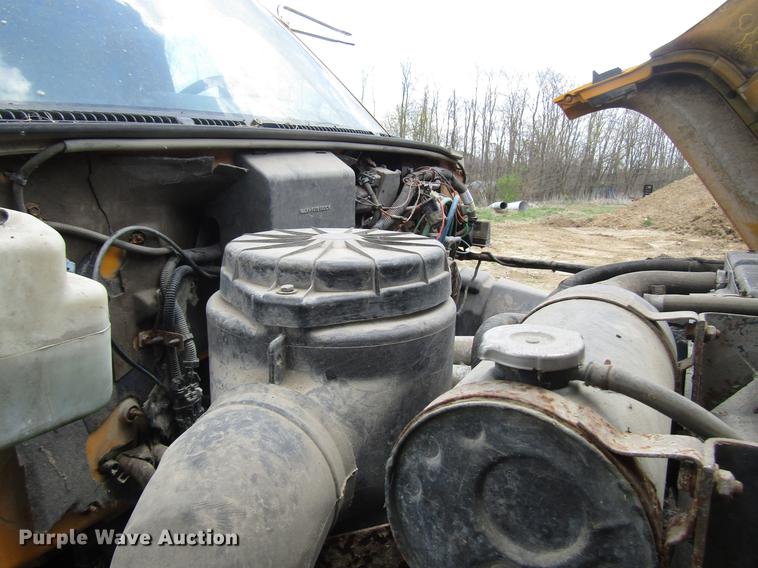 image for item DD7443 1993 GMC TopKick dump truck