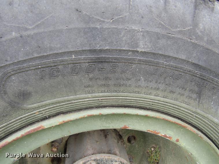 image for item DD7443 1993 GMC TopKick dump truck