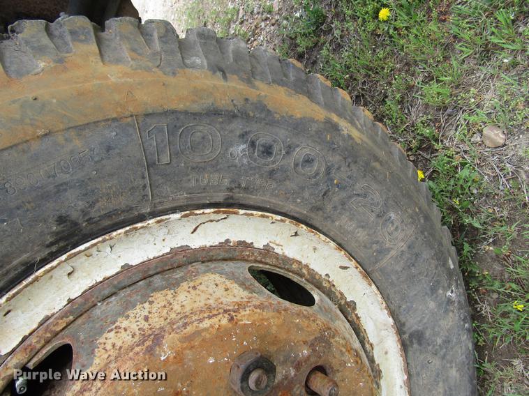 image for item DD7443 1993 GMC TopKick dump truck