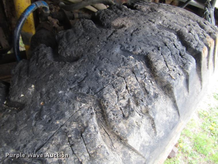 image for item DD7443 1993 GMC TopKick dump truck