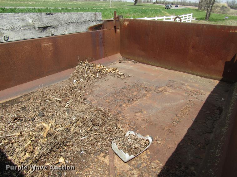 image for item DD7443 1993 GMC TopKick dump truck