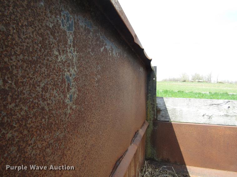 image for item DD7443 1993 GMC TopKick dump truck