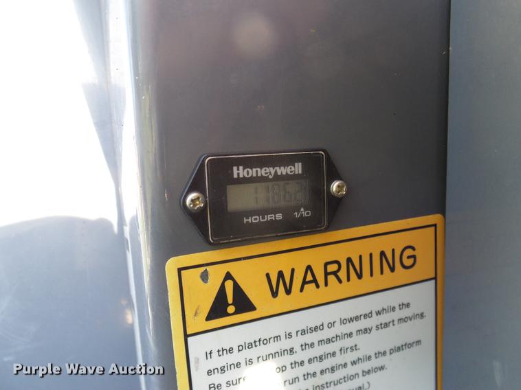 image for item DD8172 2013 Takeuchi TB228 mini excavator